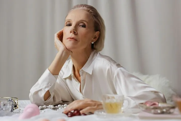Women Who Married A Wealthy Man Shared 37 Shocking And Disappointing Realities They Never Knew About