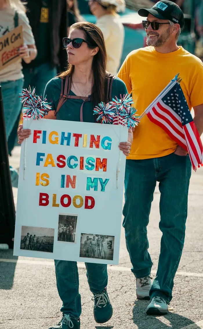 37 False Facts People Believe Today Because Propaganda Shaped Their Thinking