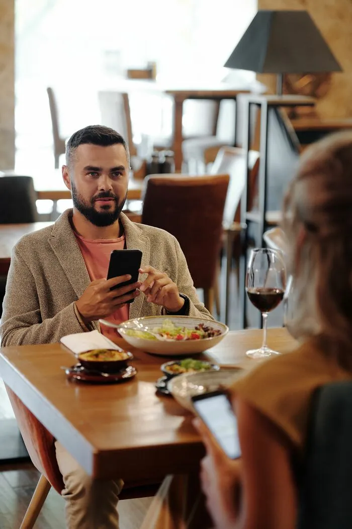 Women Who Married A Wealthy Man Shared 37 Shocking And Disappointing Realities They Never Knew About