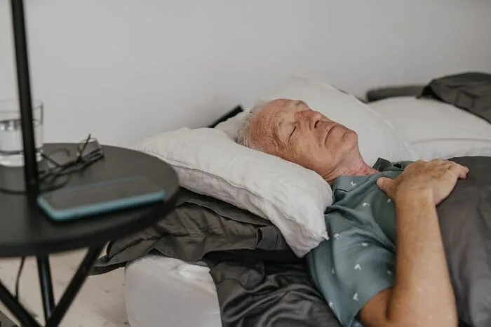 62 Dark Deathbed Confessions That Completely Altered Family Histories