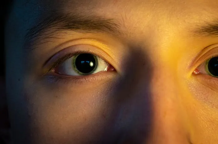 88 Uncanny Mind Tricks People Share That Secretly Give You The Upper Hand