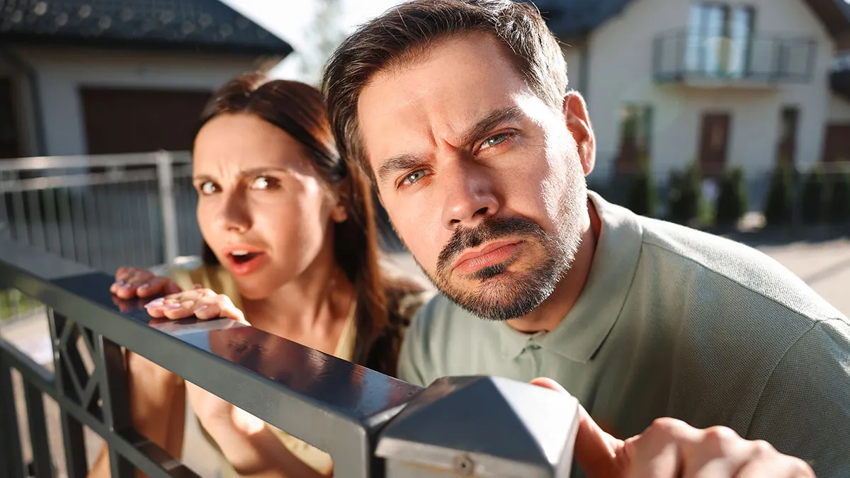 HOA Knocks On The Door Of The One House That Never Had To Join And Gets Shown The Property Line