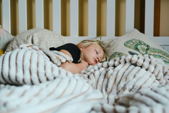 56 Disturbing Things People Spotted In Someone Else’s Home That They Were Not Supposed To See