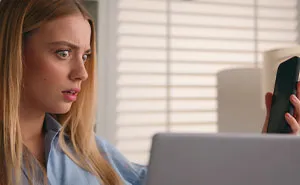 Woman Says Coworker Crossed A Line By Asking If She’s Single, Refuses To Make Him Feel Better
