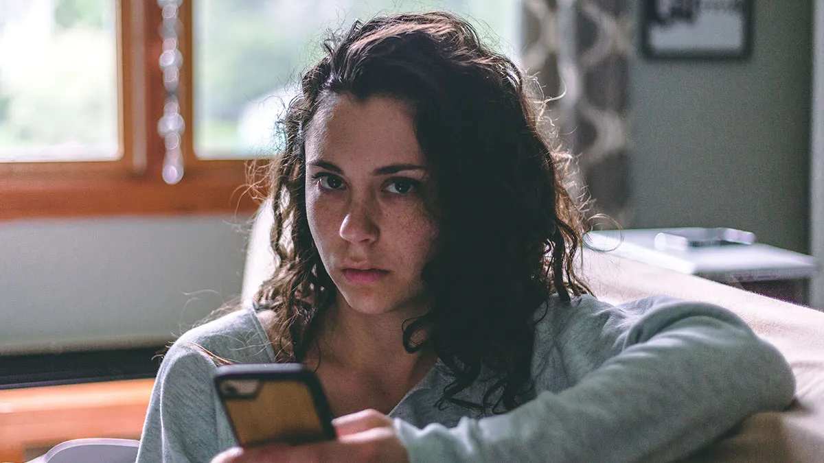 Mom Thinks Her Husband And Daughter Have A Funny Relationship, Wedding Plans Reveal The Ugly Truth