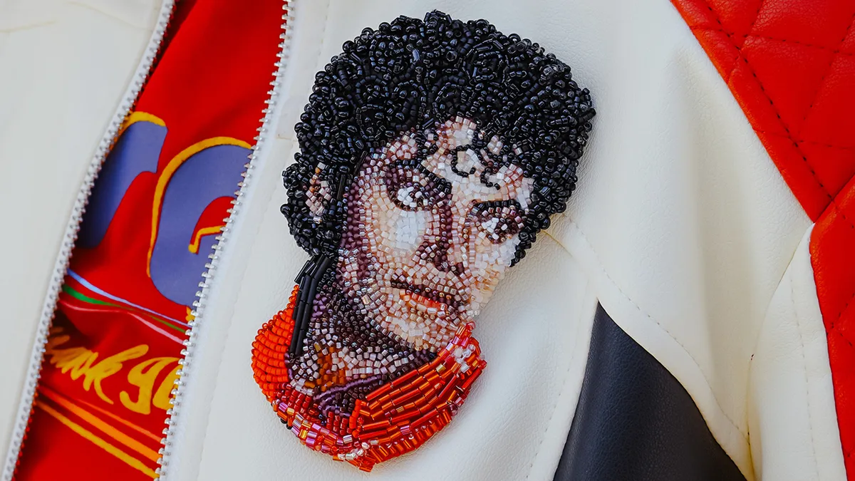 From Ariana Grande To Pop Culture Icons: 40 Mesmerizing Beadworks By Tiffany Pisani