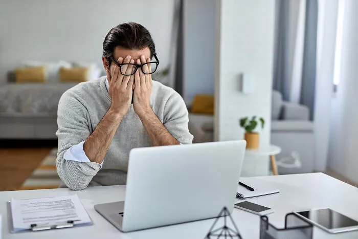 60 Absurd Decisions Folks Have Made That Absolutely Ruined Their Life