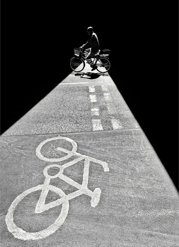 This Photographer Uses Light And Geometry To Show Cities From A Different Perspective (31 Pics)