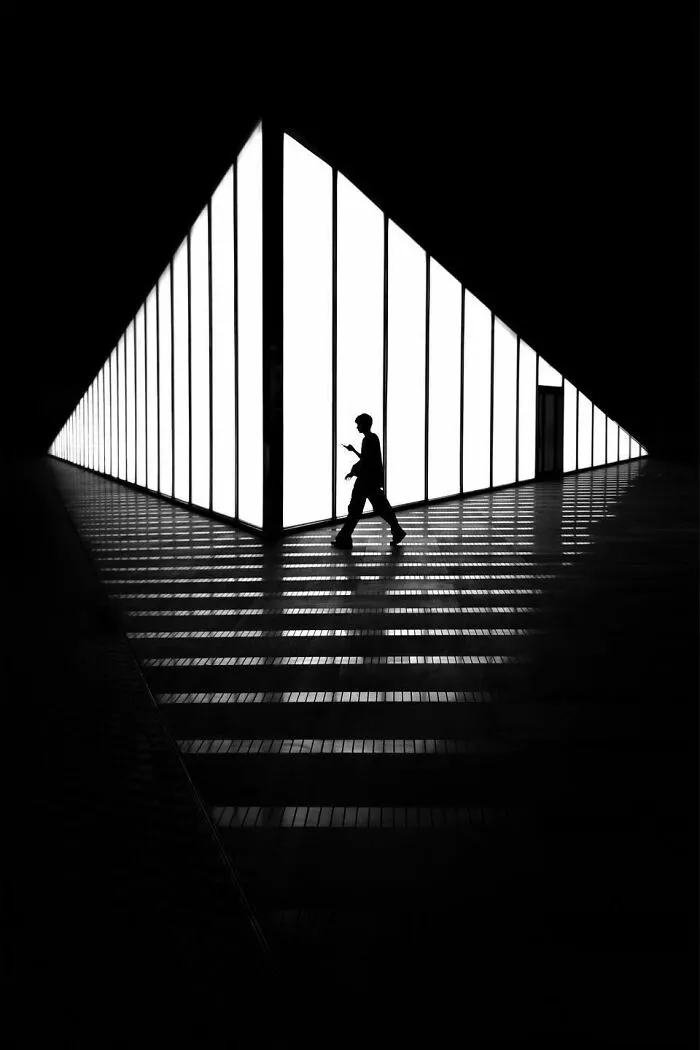 This Photographer Uses Light And Geometry To Show Cities From A Different Perspective (31 Pics)