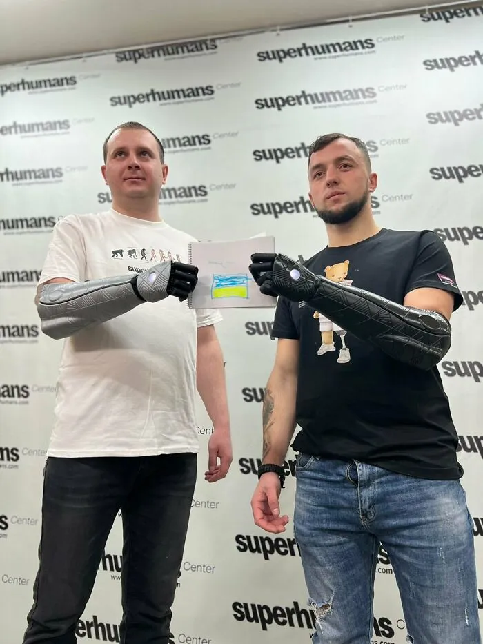 Ukrainian Soldiers Andrii And Vitalii Received Their 3D Printed Bionic Arms Today