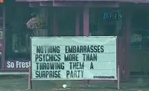 97 Funny Signs People Found In The Wild And Had To Photograph