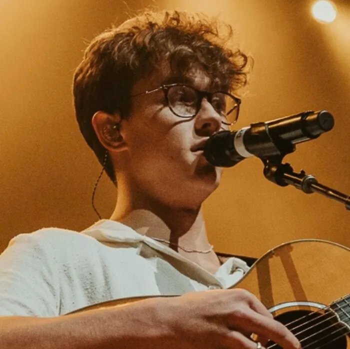 Singer-Songwriter David Kushner, 26