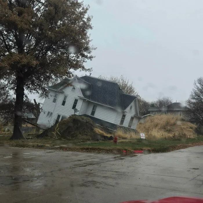 Guys, This House Still Doesn't Look Right