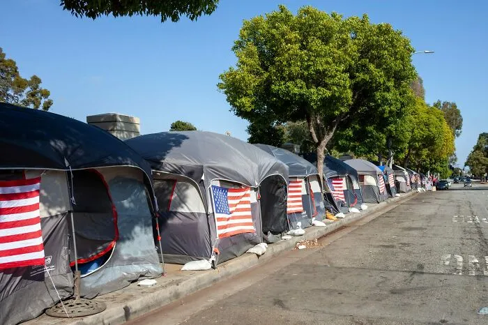 This Is Veterans Row. A 3 Block Homeless Camp In West L.A. Where Homeless Veterans Live In