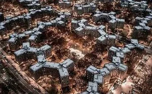 71 Photos Of Cities That Feel Less Like Homes And More Like Warnings (New Pics)
