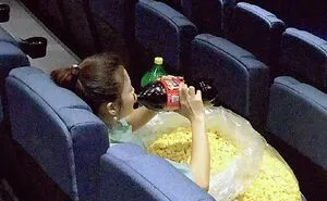 118 Pics That Make You Wonder What Happened Five Seconds Before The Photo Was Taken