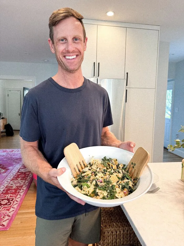 90 Women Share One Simple Pic That Proves They Married Well