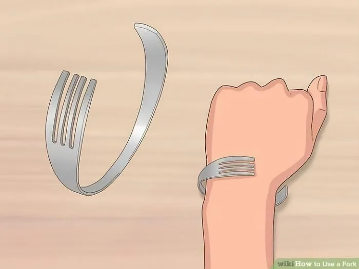How To Use A Fork