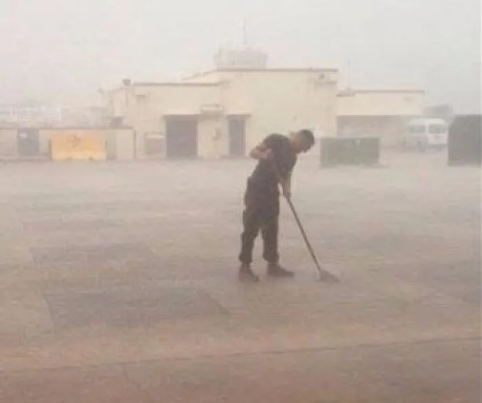 Funny-You-Had-One-Job-Fails