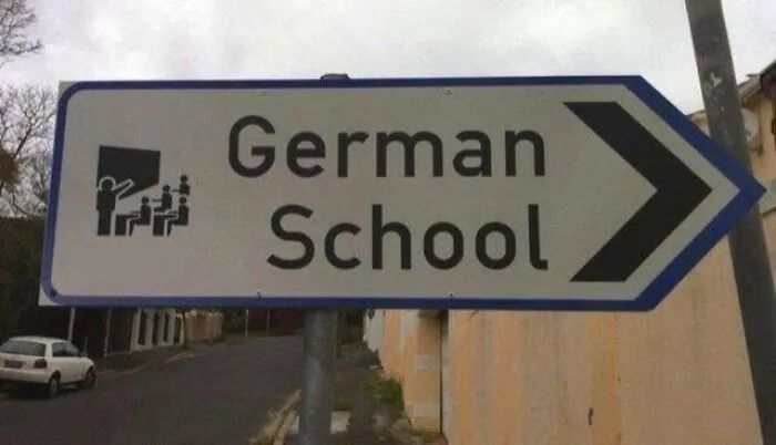 Funny-You-Had-One-Job-Fails