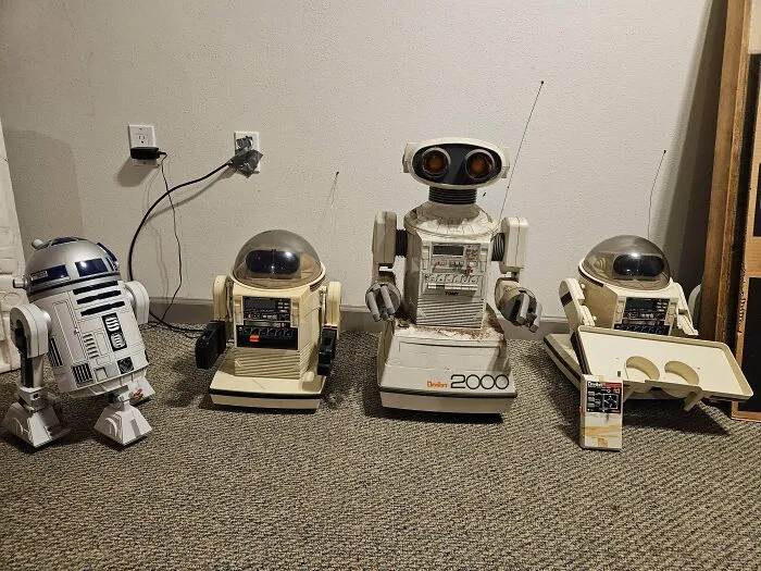 Recently Helped A Friend Clean Out Some Stuff, And Got To Acquire Some Things. Any Advice On What To Do With These 4?