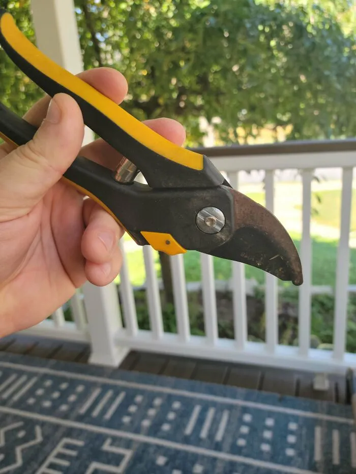 Fiskar Shears Rusted In One Season