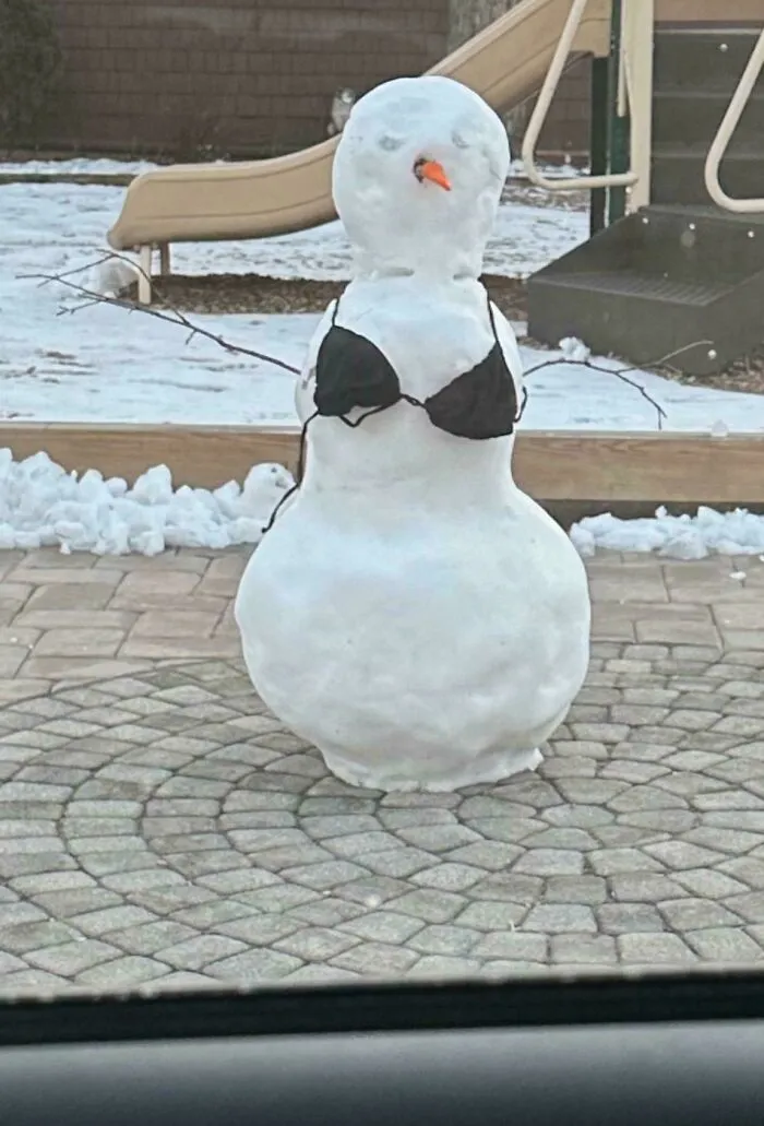 89 Pics That Might Make You Stop Scrolling Just To Figure Out What’s Going On