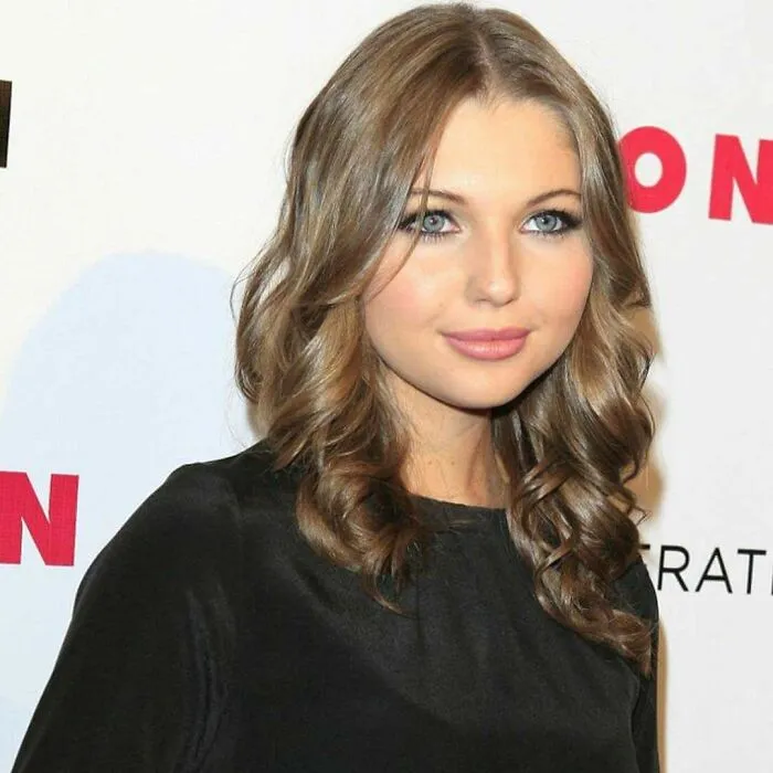 Actress Sammi Hanratty, 31
