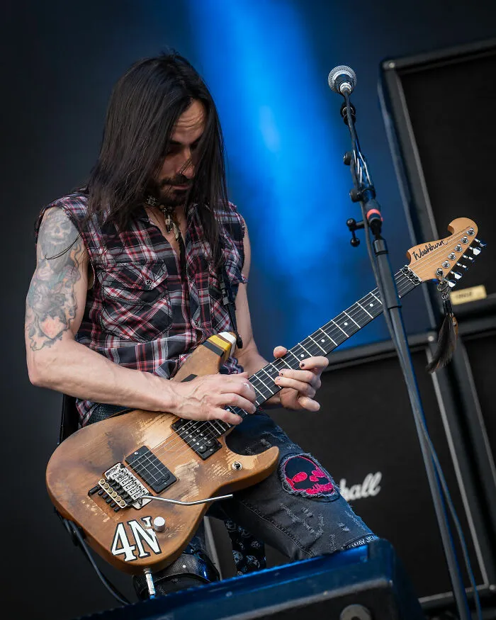 Guitarist Nuno Bettencourt, 60