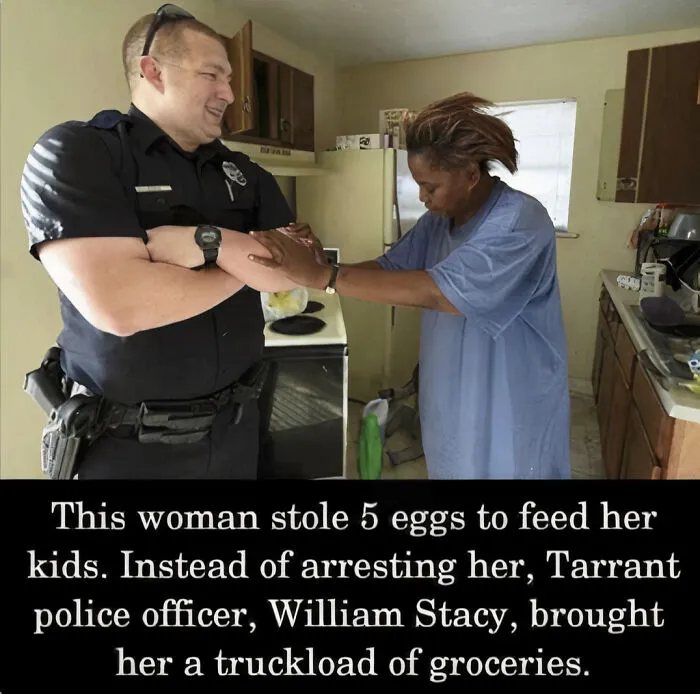 Police Officer Chooses To Help Rather Than Arrest Impoverished Mother