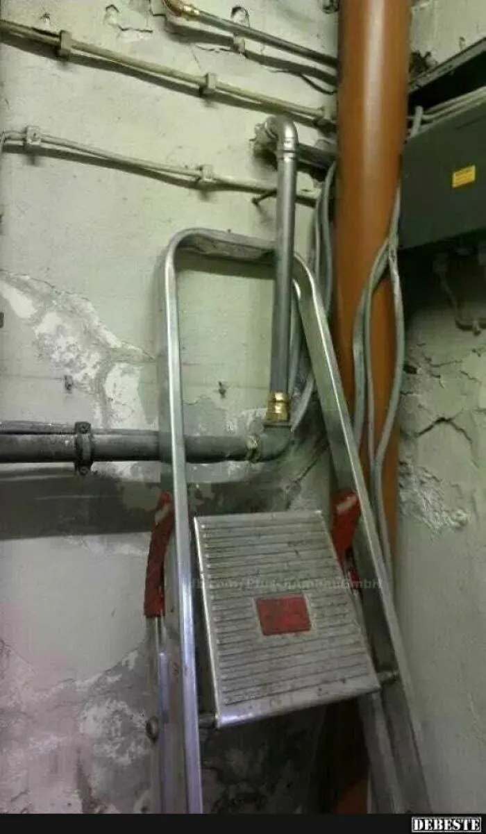 😑