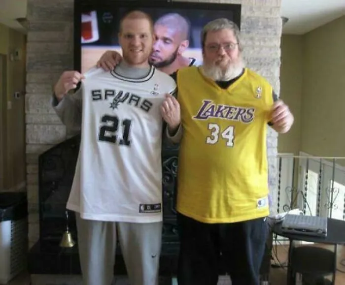 Two men posing with basketball jerseys in eye confusing photo effect