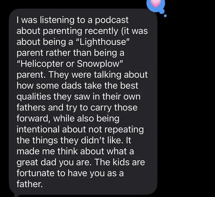 A sweet text message complimenting a great dad and showing appreciation for wholesome fatherhood