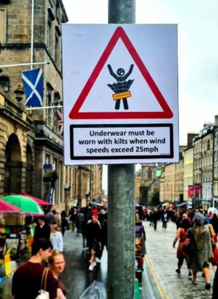 97 Funny Signs People Found In The Wild And Had To Photograph