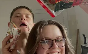 90 Women Share One Simple Pic That Proves They Married Well