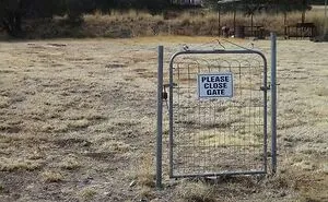 97 Funny Signs People Found In The Wild And Had To Photograph
