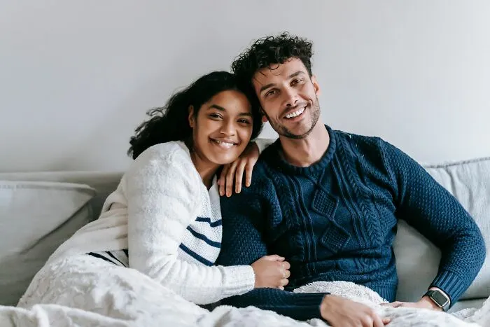 32 People Get Candid About Their Arranged Marriages, And The Answers Are Eye-Opening