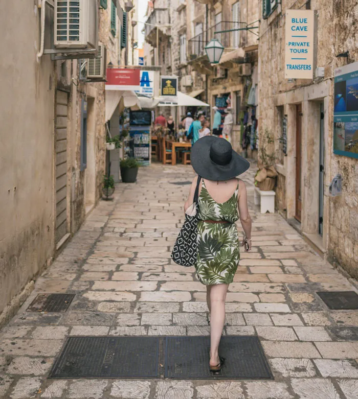 Aita: I Want To Go On Solo Holidays But My Boyfriend Finds An Issue In It
