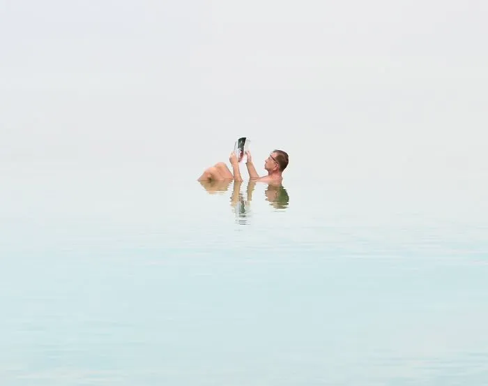 30 Minimalist Photos By Ricky Barel Where Color, Shadow, And Space Do The Talking
