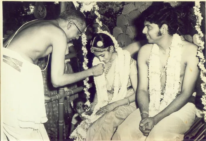 32 People Get Candid About Their Arranged Marriages, And The Answers Are Eye-Opening
