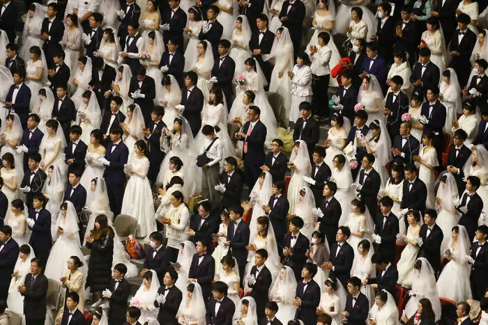 32 People Get Candid About Their Arranged Marriages, And The Answers Are Eye-Opening