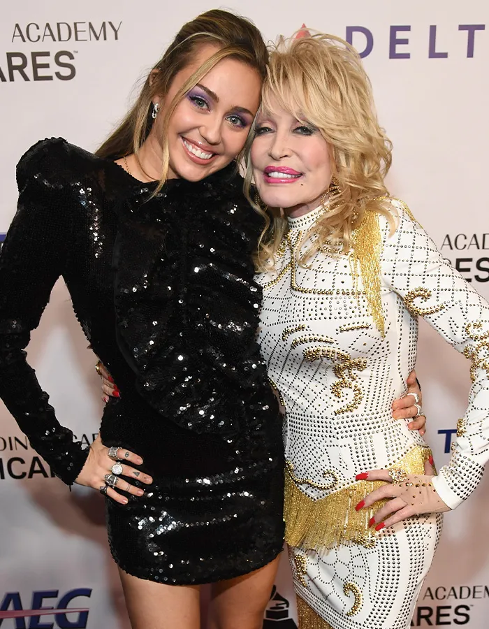 Miley's Heart Broke As She Mourned Her Godmother And "Aunt Dolly" 