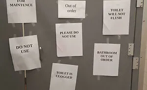 89 Ridiculously Funny Signs That Deliver Maximum Entertainment As They’re So Random 