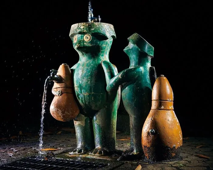 Japan's Vanishing Playground Sculptures Come Alive At Night By Fujio Kito (30 Pics)