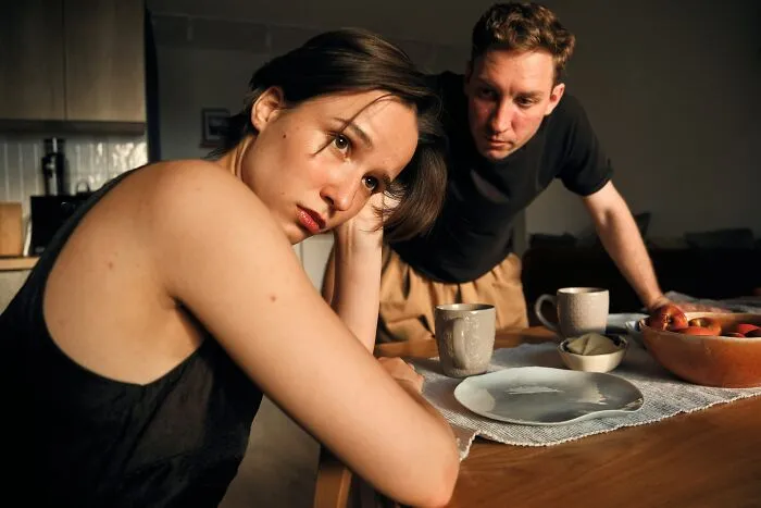 83 Seemingly Ordinary Behaviors That Psychologists Say Are Not Normal At All