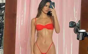 Kendall Jenner's Bikini Photos Spark Confusion Over Her Lady Bits: "I'm Sorry, How Is That So Small?"