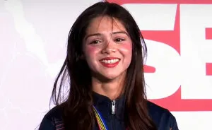 Female Weightlifting Medalist Goes Viral As Netizens Can't Believe How Much She Lifted Despite Petite Frame