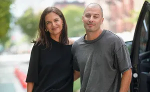After Daughter Challenges Tom Cruise With Name Change, Katie Holmes Debuts New Boyfriend To The World