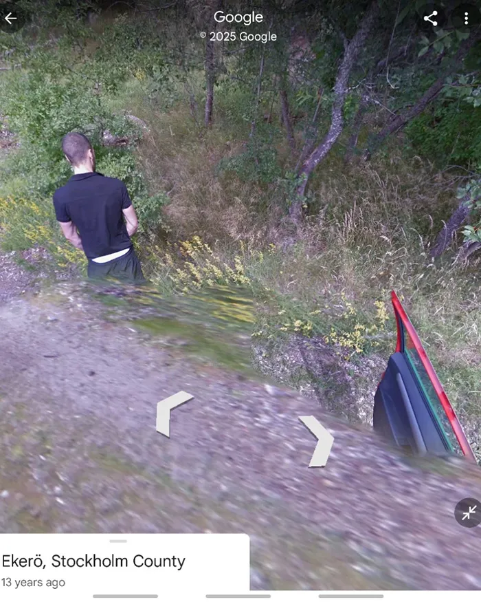 Google Cameras Caught People In Some Seriously Awkward Private Moments 