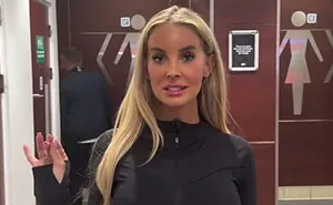 Trans Woman Stirs The Pot By Going Into The Men's Bathroom And People Have A Lot To Say